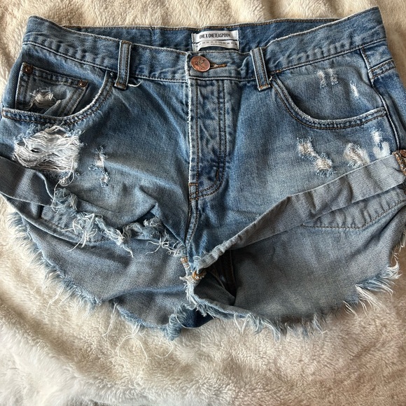 One Teaspoon Jean Shorts - Picture 1 of 3